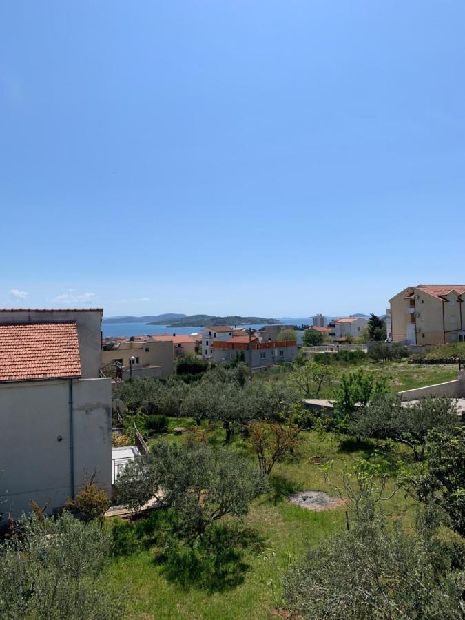 Green Hill Family Apartments Vodice Exteriör bild