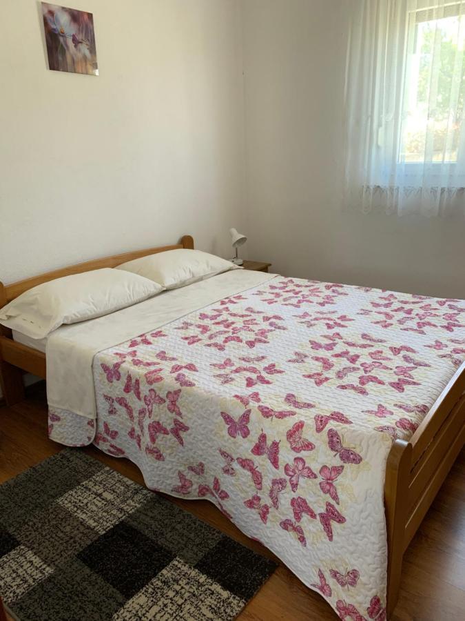 Green Hill Family Apartments Vodice Exteriör bild
