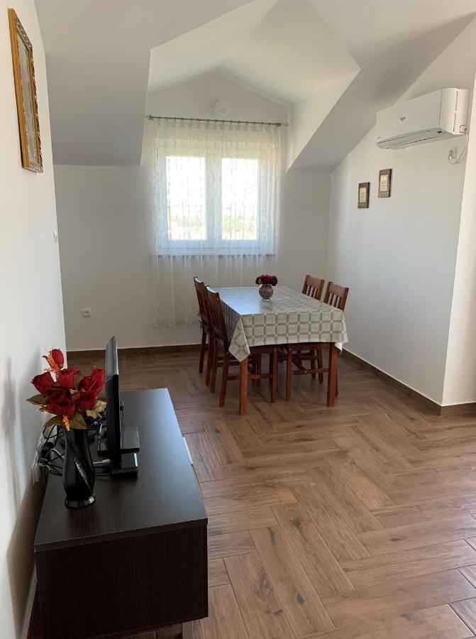 Green Hill Family Apartments Vodice Exteriör bild